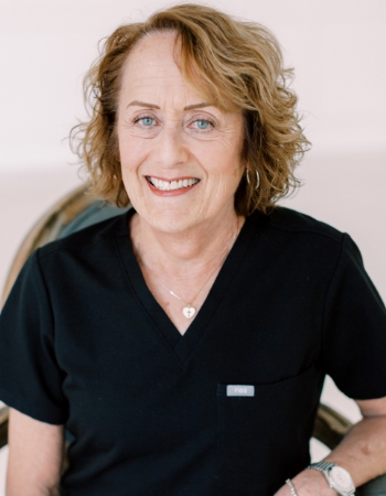 Registered dental assistant Sandy